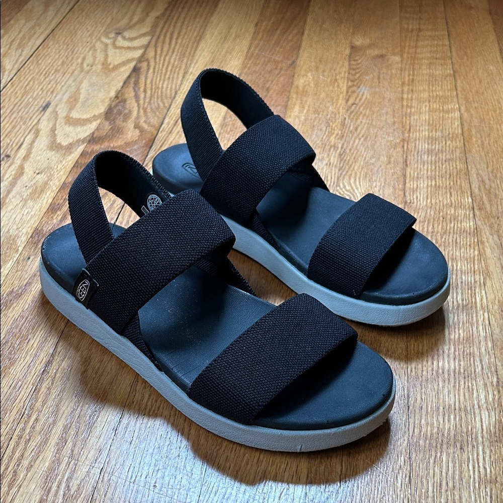 Keen Women’s Black Elle Backstrap Sandals 8.5M